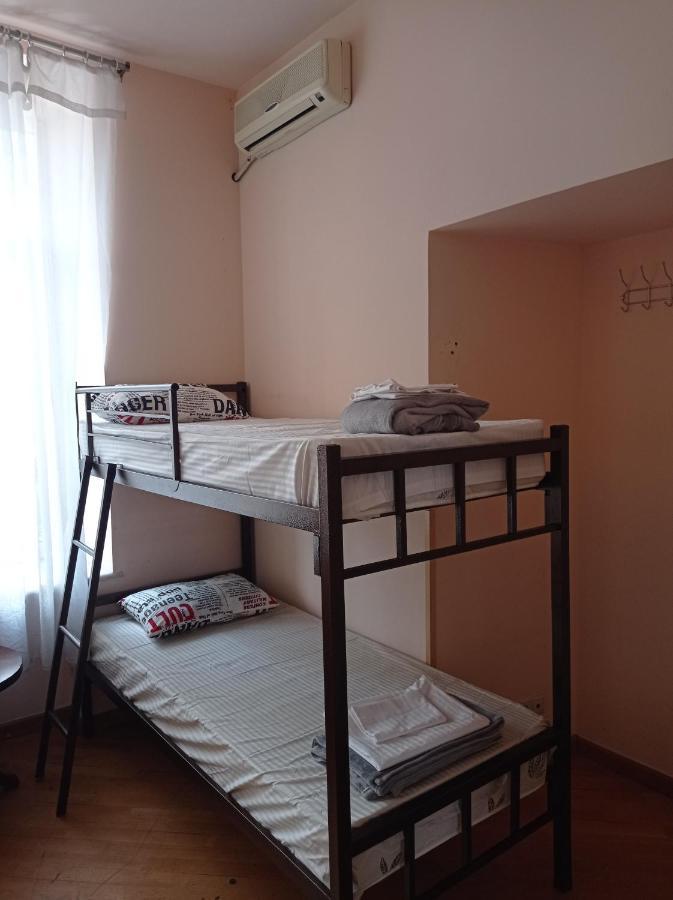 Sun City Hostel Jereván Kültér fotó