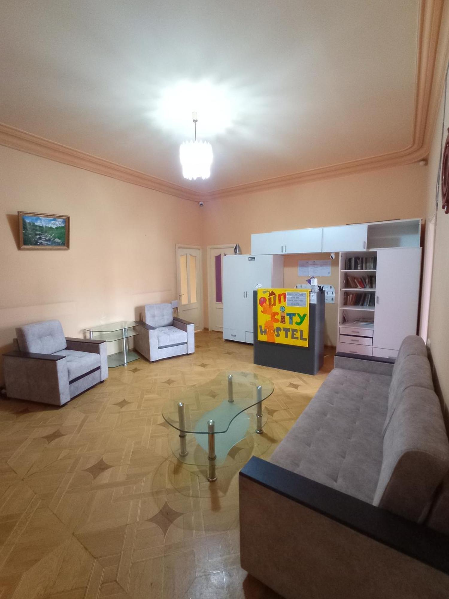 Sun City Hostel Jereván Kültér fotó