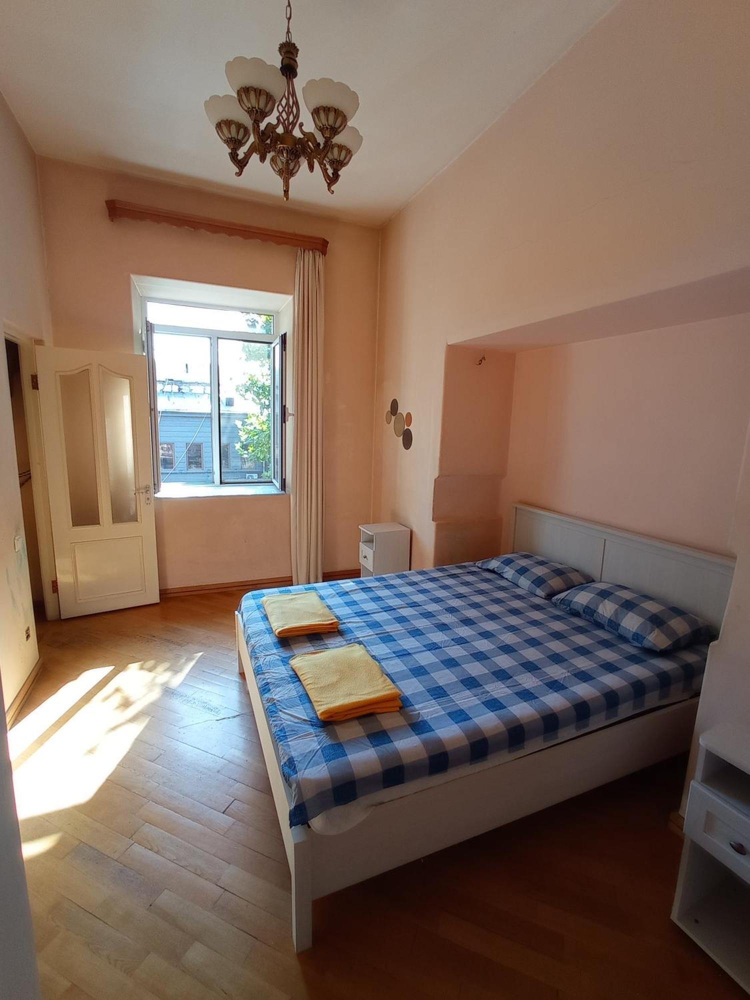 Sun City Hostel Jereván Kültér fotó